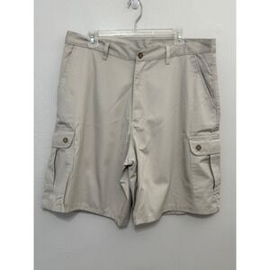 Highland Outfitters Mens Khaki Cargo Shorts Size 38 Tan Twill Casual Outdoor